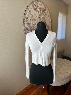 Theory White V-Neck Button Crop Cardigan